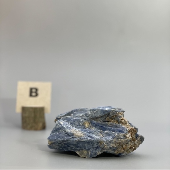 Blue Kyanite Crystal, Natural, Rough Freeform (B) - Picture 6 of 8